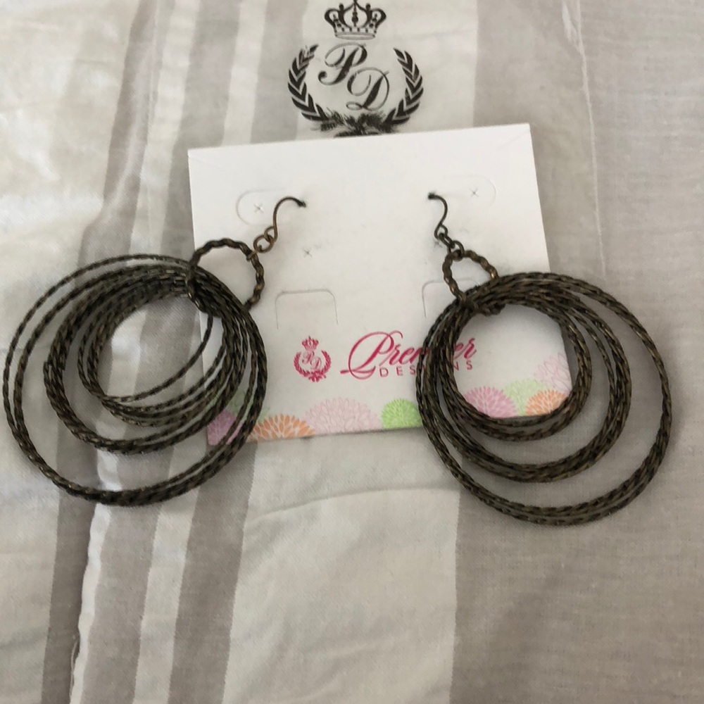 GUC - Premier Designs Hoop It Up Brass Earrings